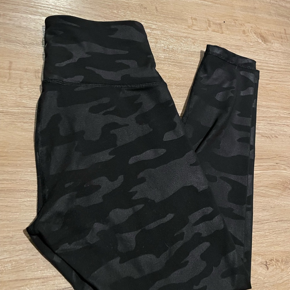 Women’s Black Camouflage Athletic Leggings